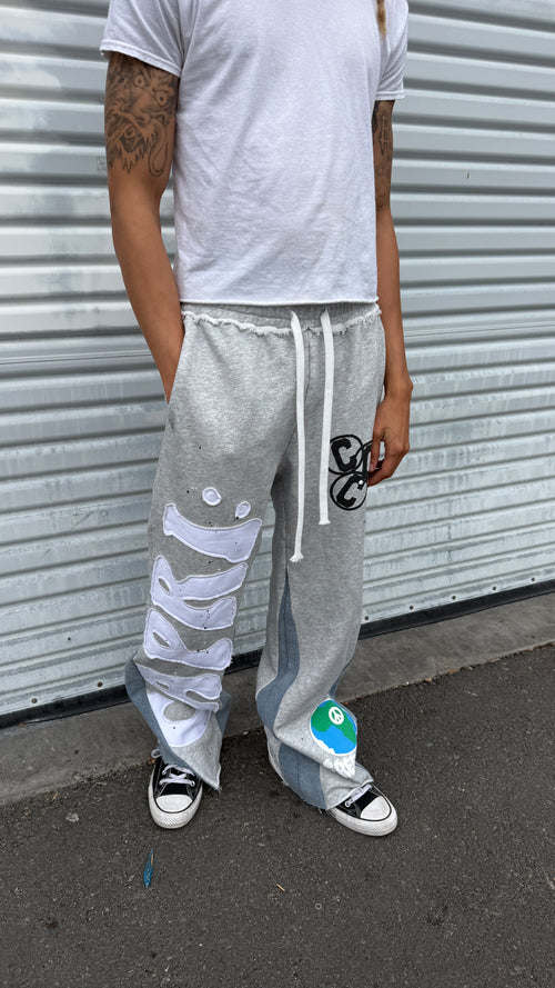 DENIM FLARED SWEATS.